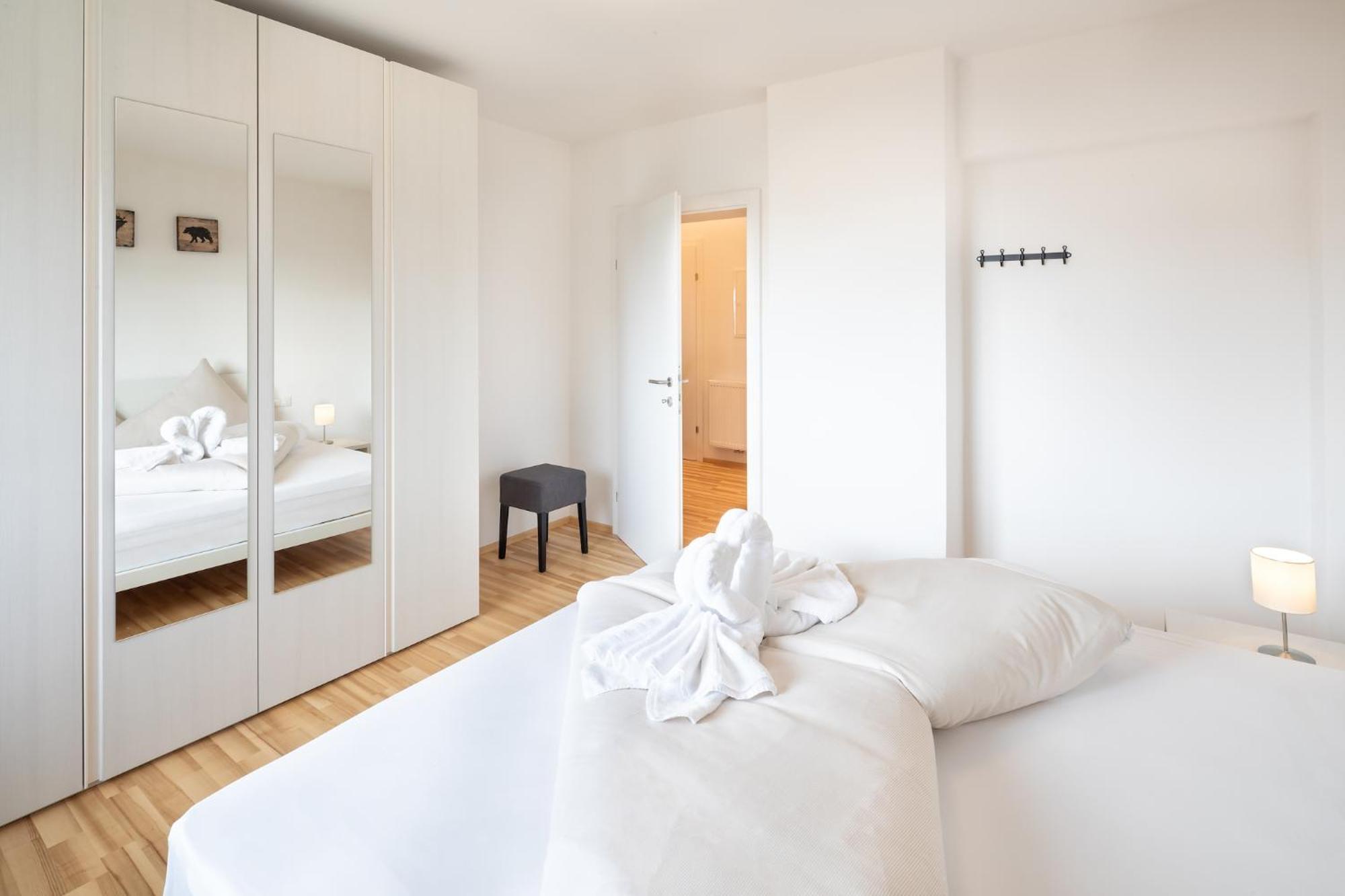 Mozart Top 1 - By Alpen Apartments 젤암제 외부 사진